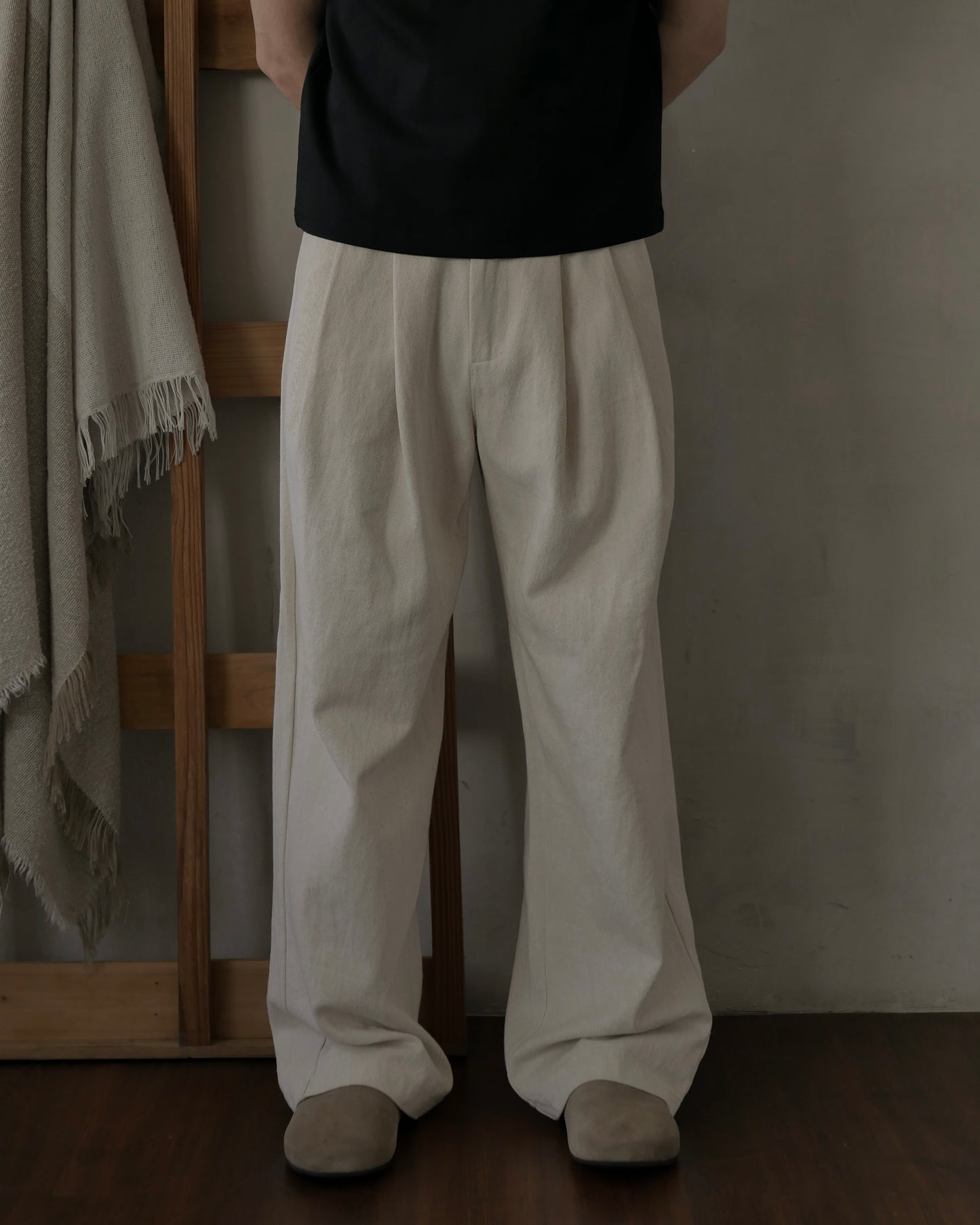 DANIEL DOUBLE PLEATED TROUSERS - CREAM