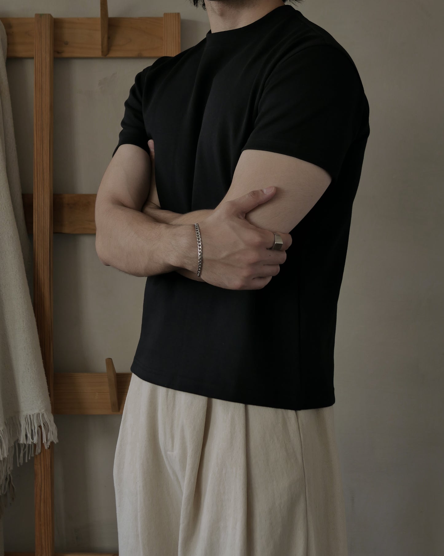 CARMY SLIM FIT T-SHIRT - BLACK